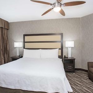 One-Bedroom King Suite